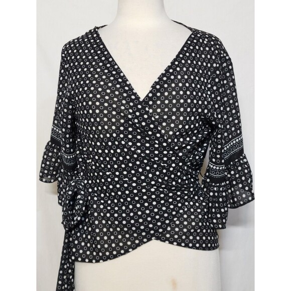 WOMENS MAX STUDIO BLACK/WHITE DOTTED WRAP STYLE BLOUSE SIZE SMALL NWT - Picture 1 of 5